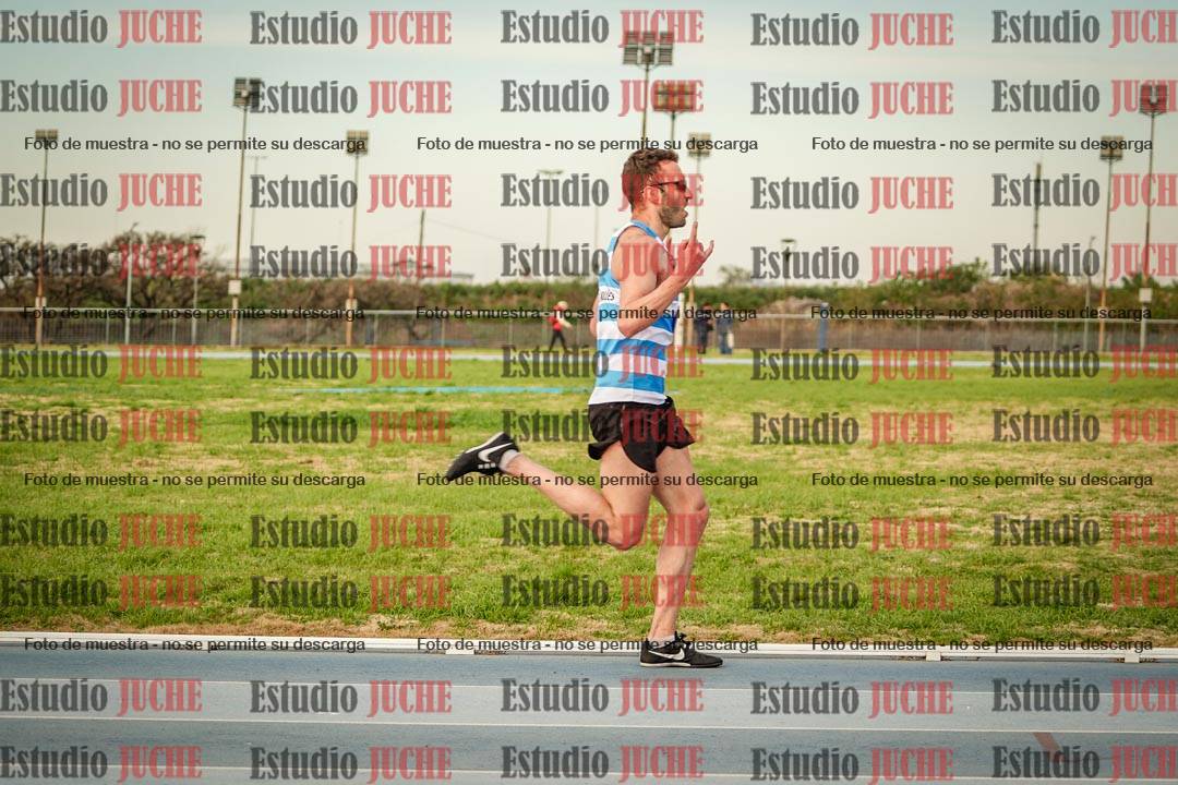 Fotos de los 1500 m llanos de varones