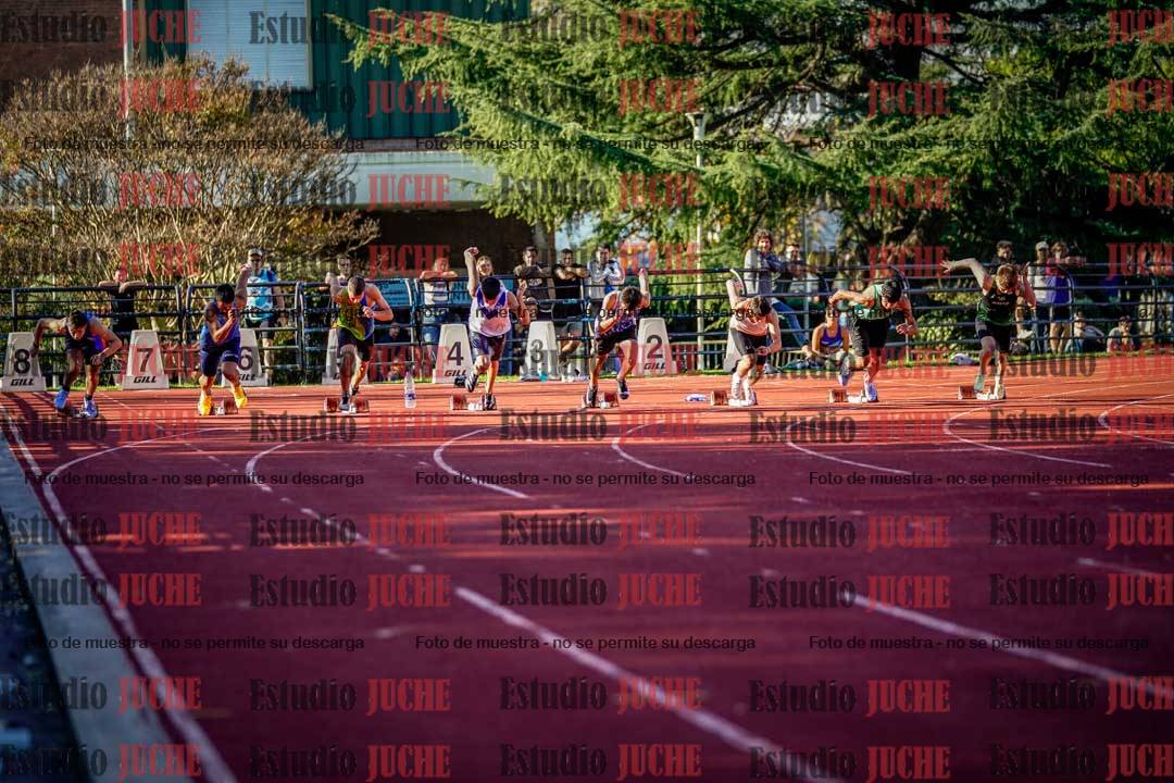 Fotos de los 100 m llanos de varones - FINAL