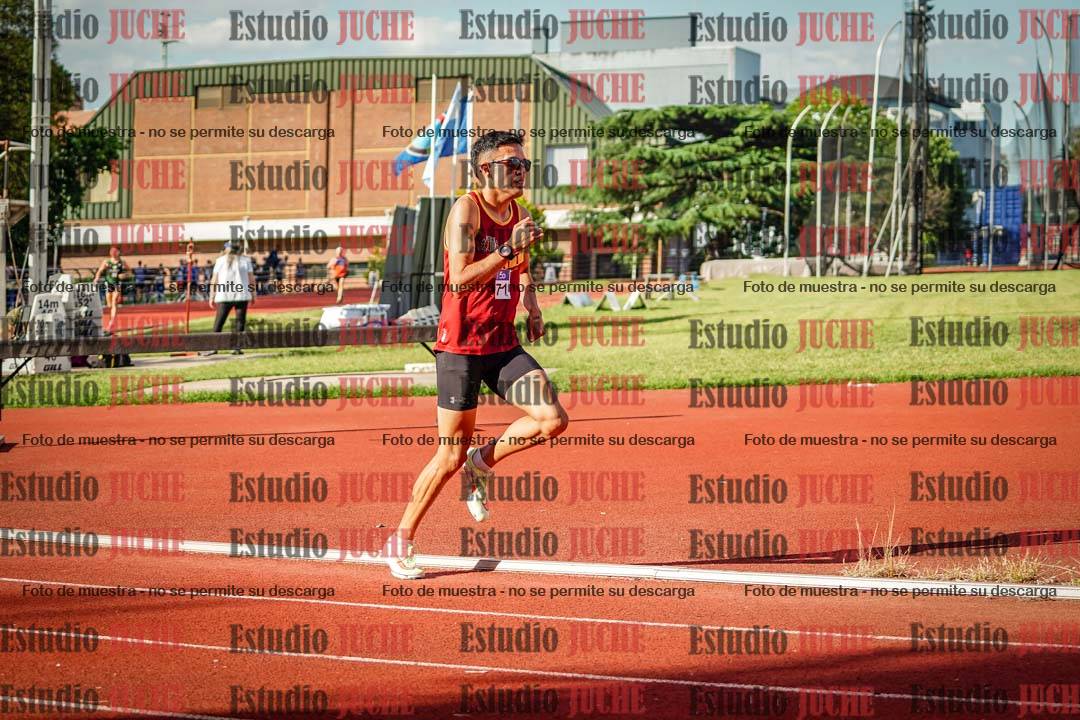 Fotos de los 3000 m llanos de varones