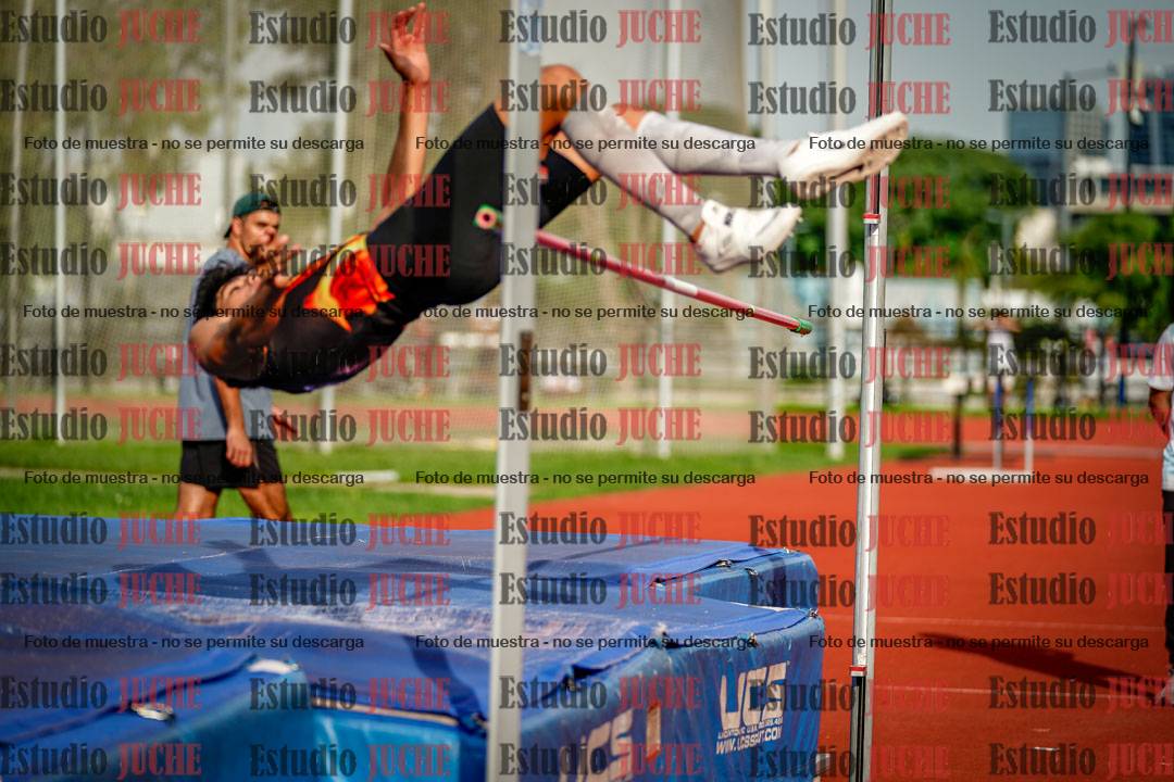Fotos del salto en alto de varones - decatlón 4
