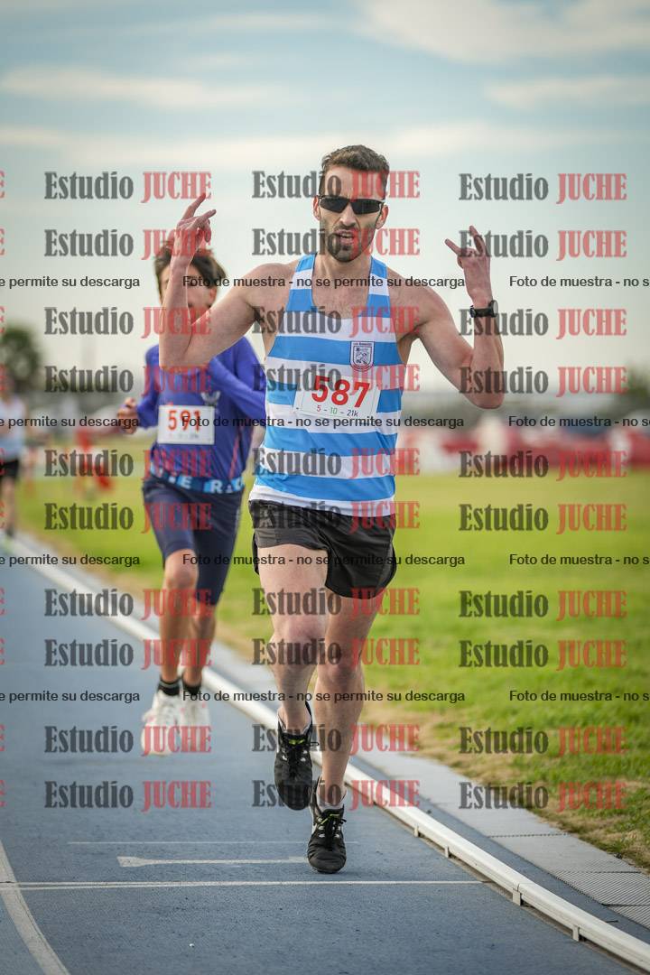 Fotos de los 1500 m llanos de varones