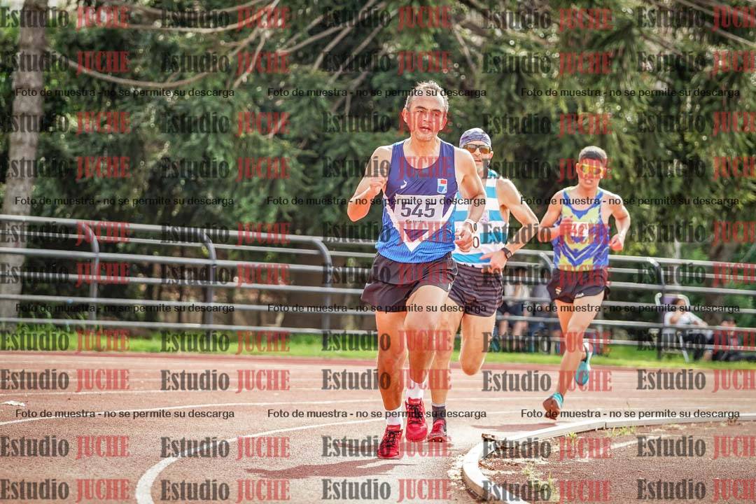 Fotos de los 3000 m llanos de varones