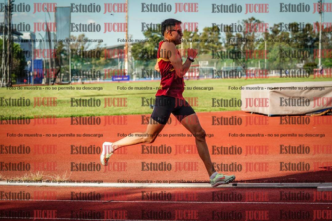 Fotos de los 3000 m llanos de varones