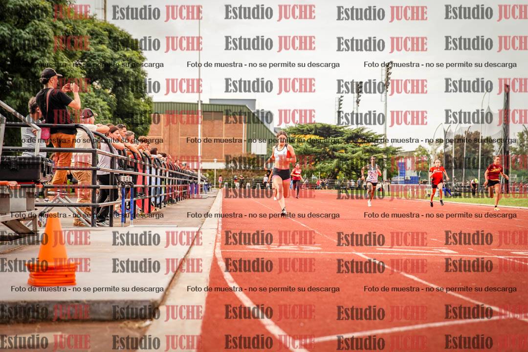 Fotos de los 150 m de mujeres