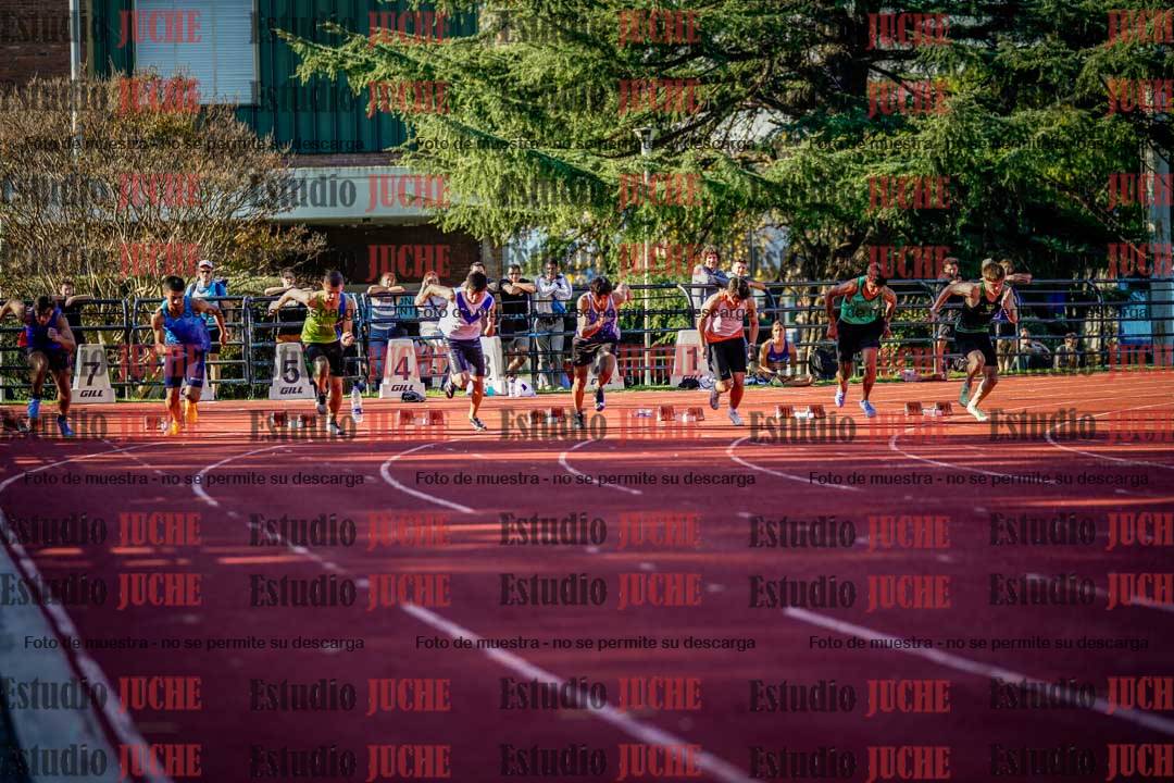 Fotos de los 100 m llanos de varones - FINAL
