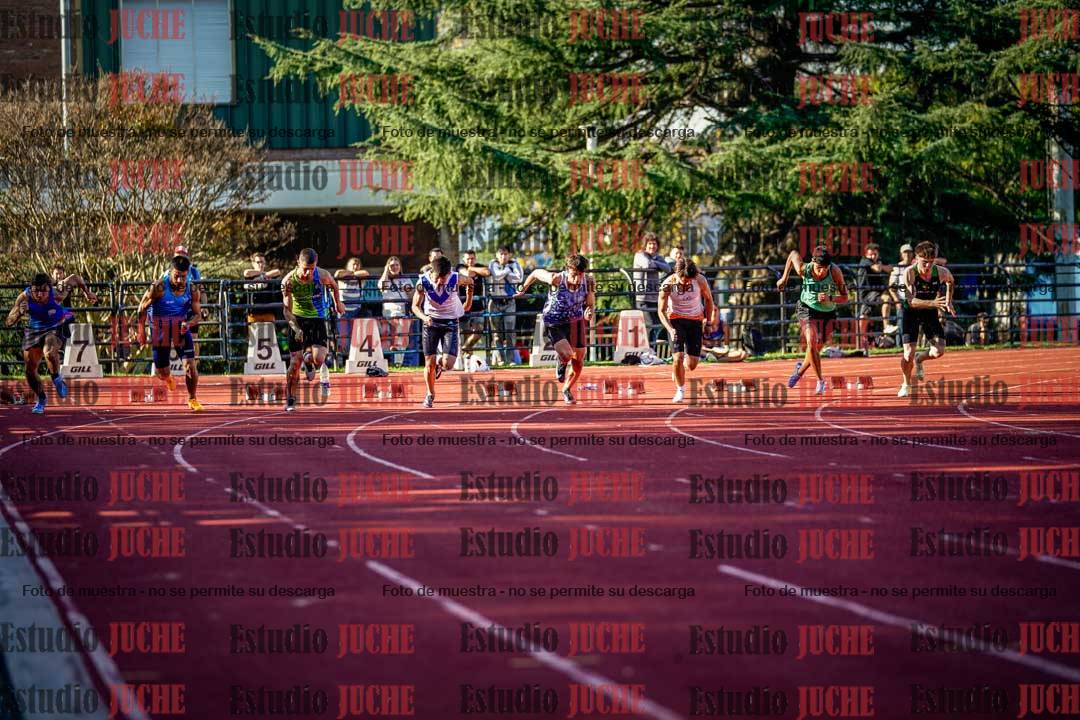 Fotos de los 100 m llanos de varones - FINAL
