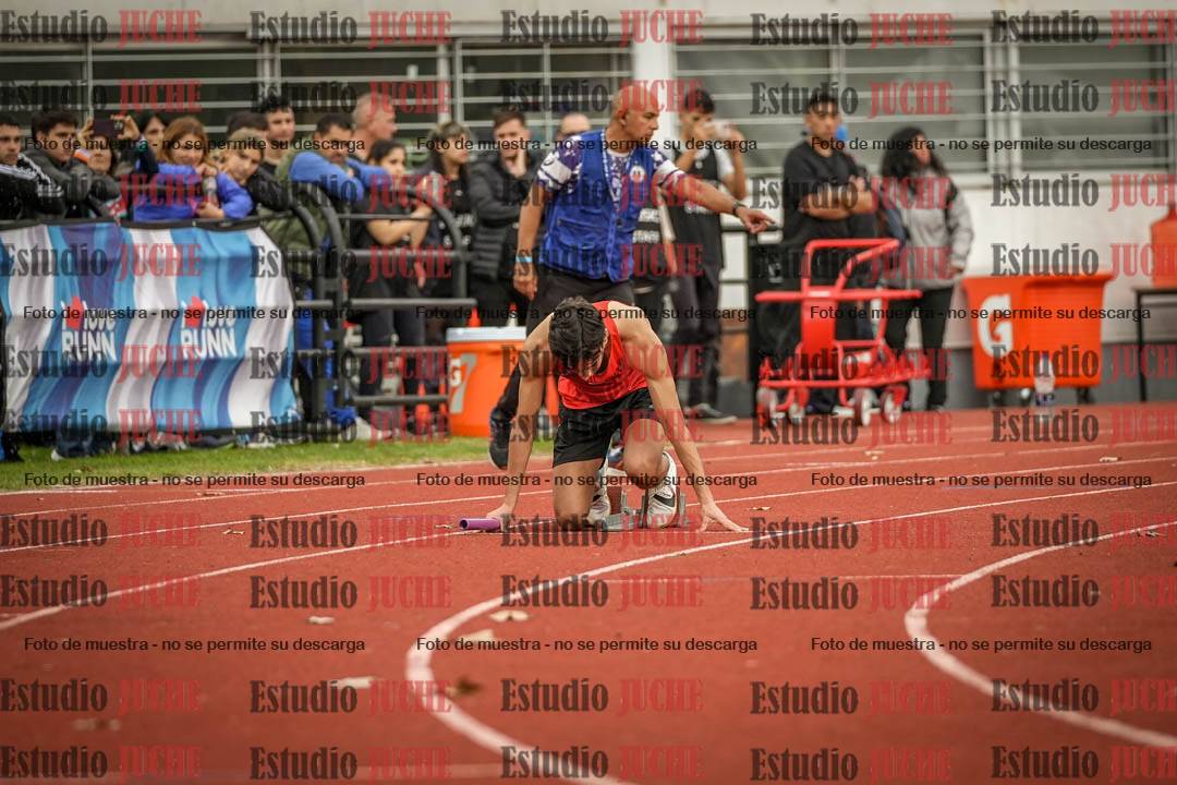 Fotos de las postas 4x100 m llanos de varones