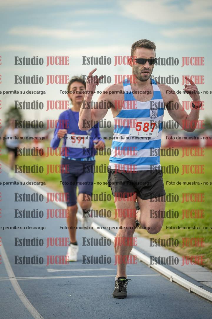 Fotos de los 1500 m llanos de varones