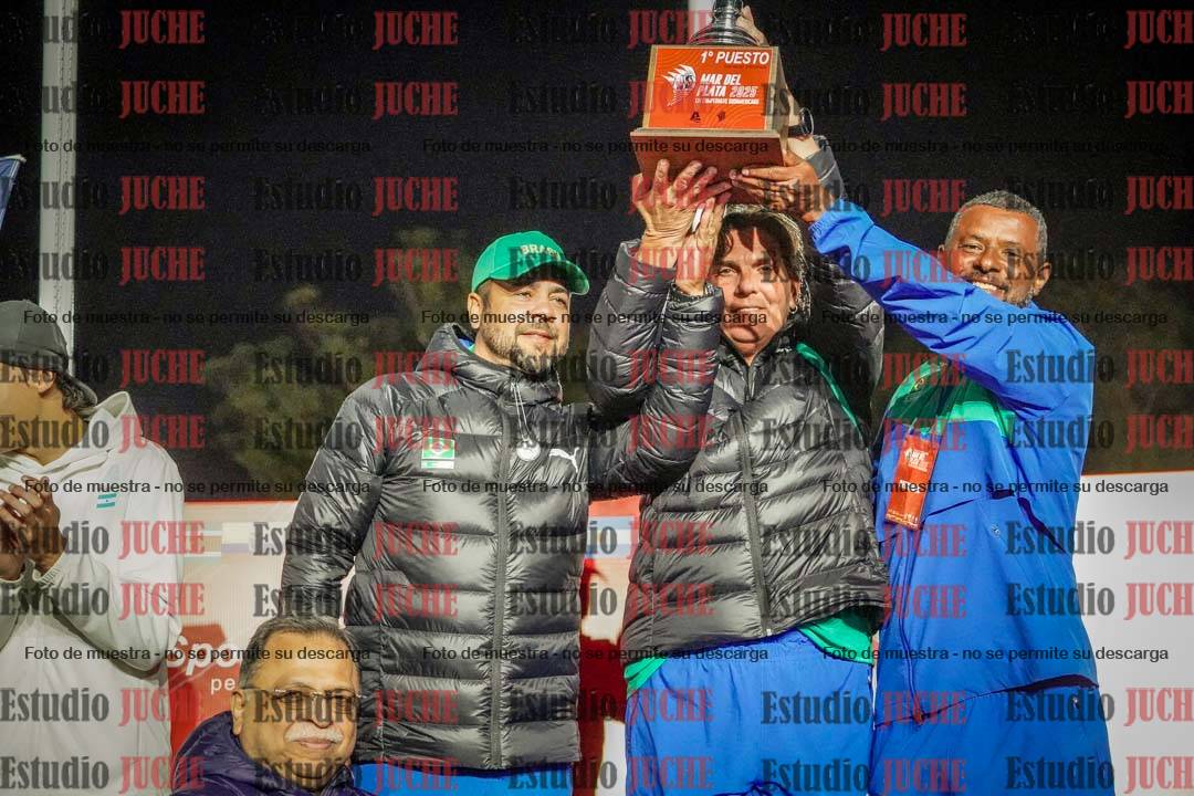 Fotos de algunos extras y podios del día 3
