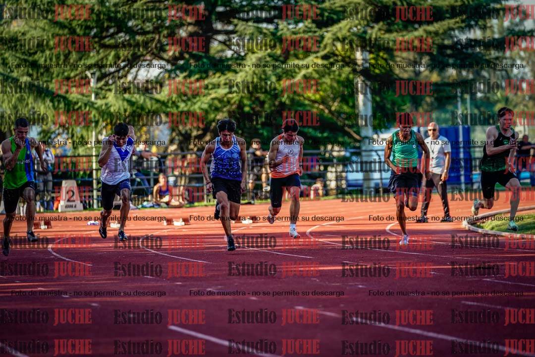 Fotos de los 100 m llanos de varones - FINAL