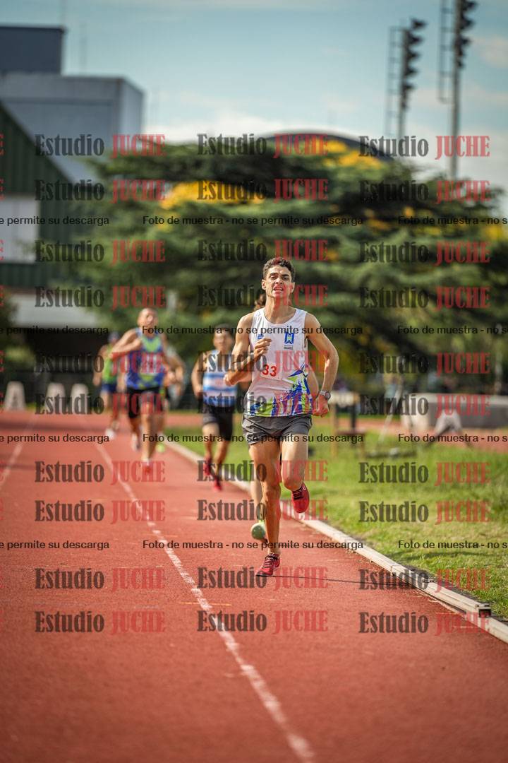 Fotos de los 800 m llanos de varones