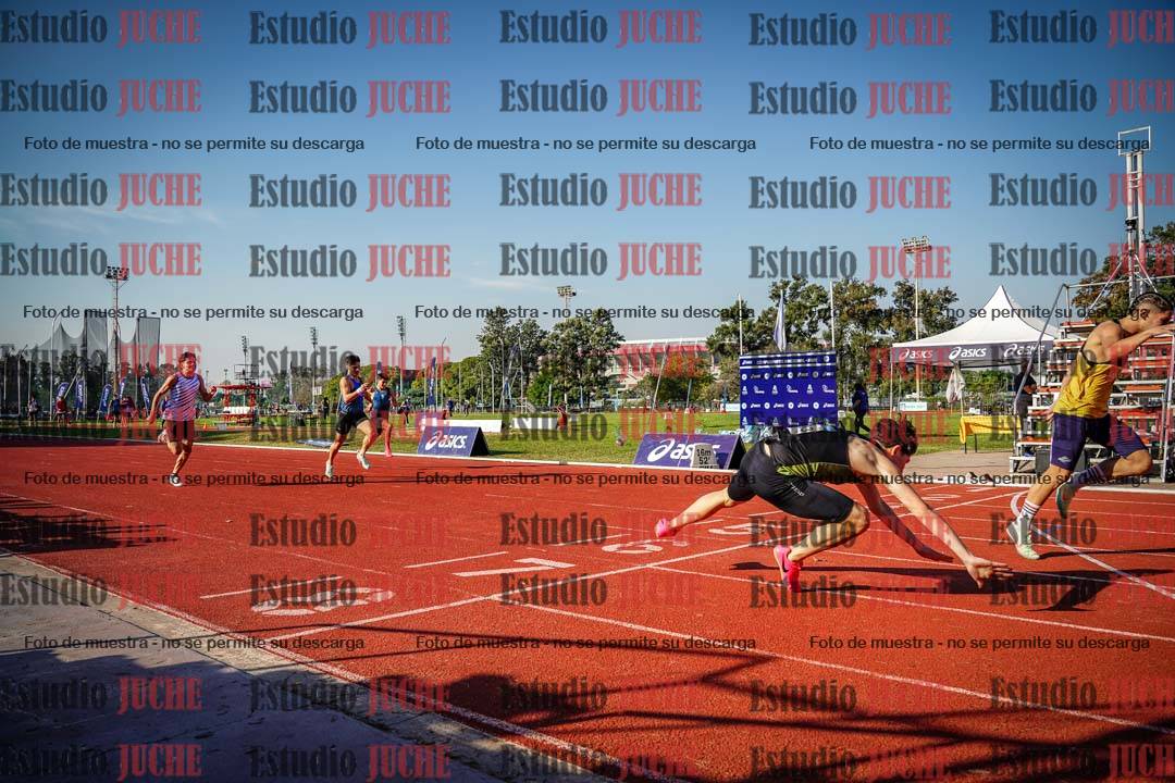 Fotos de los 400 m con vallas de varones