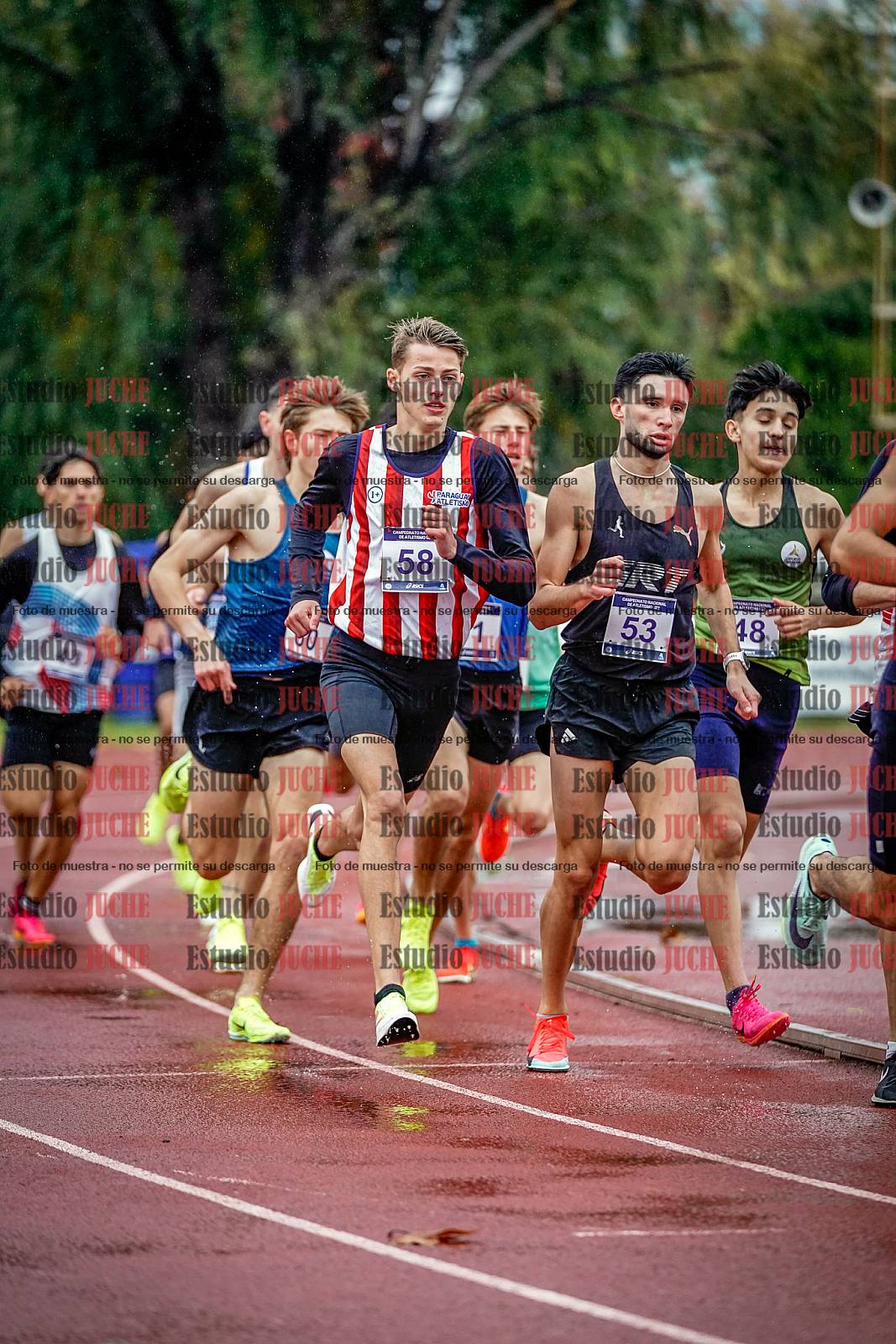 Fotos de los 1500 m llanos de varones