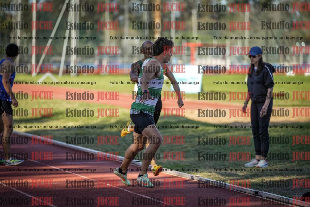 Fotos de las Postas 4x400 m de varones