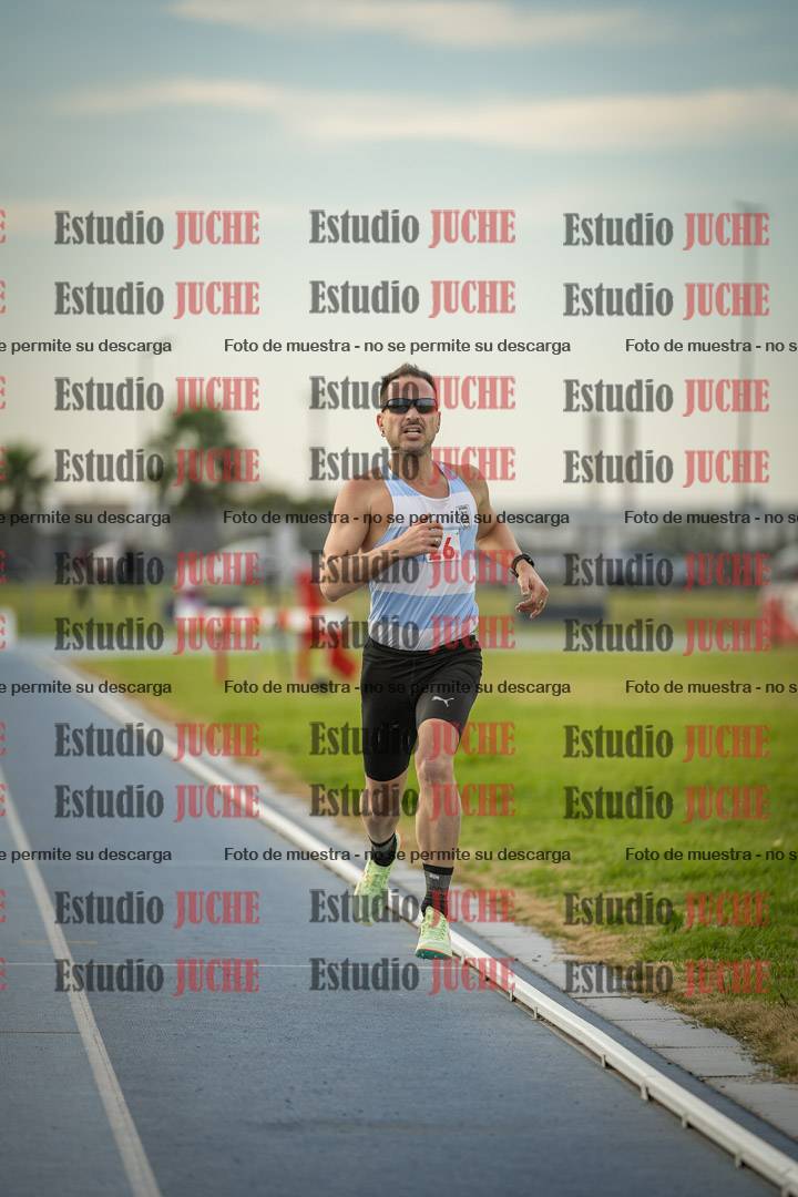 Fotos de los 1500 m llanos de varones
