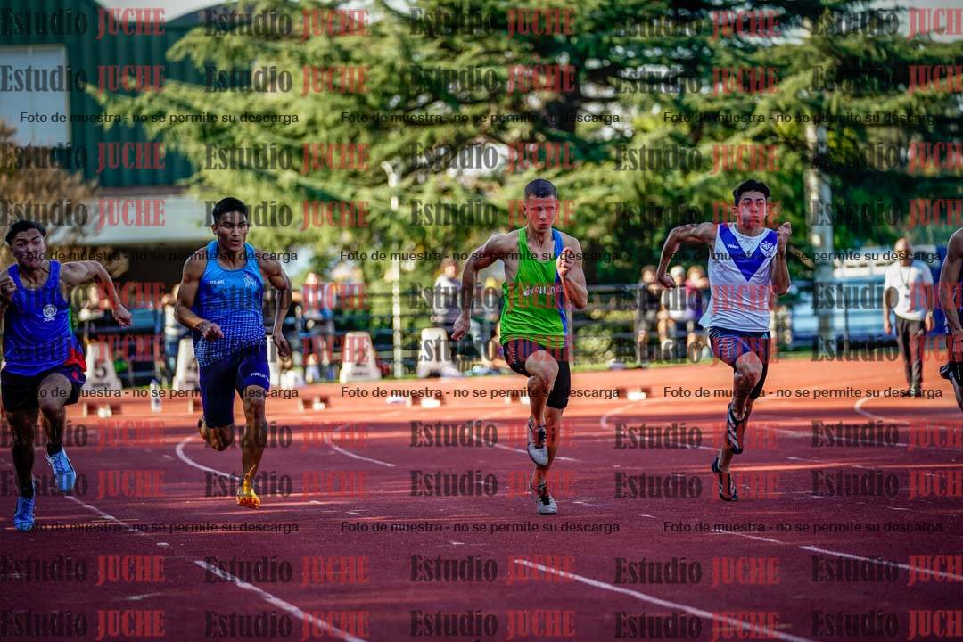 Fotos de los 100 m llanos de varones - FINAL
