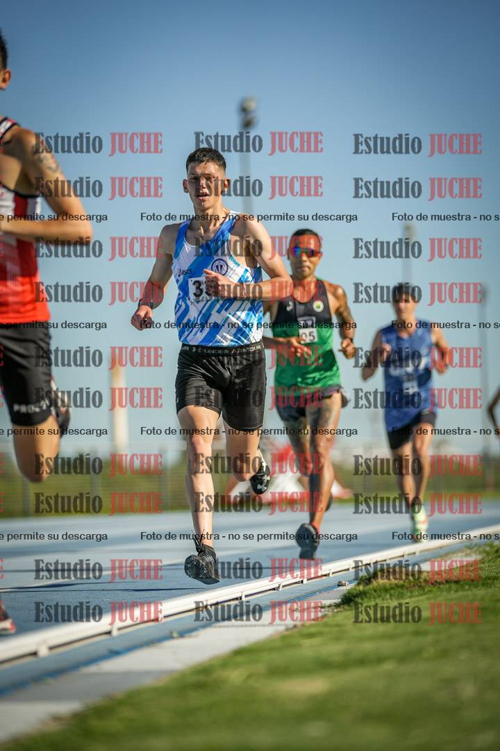Fotos de los 3000 m llanos de varones