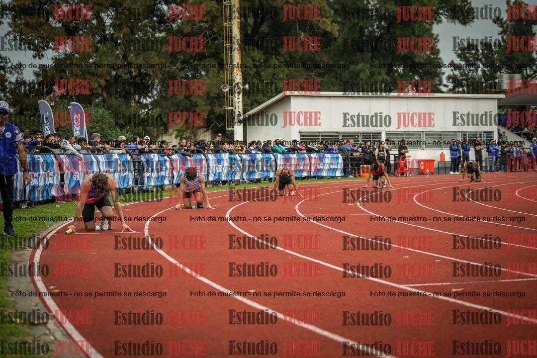 Fotos de las postas 4x100 m llanos de varones