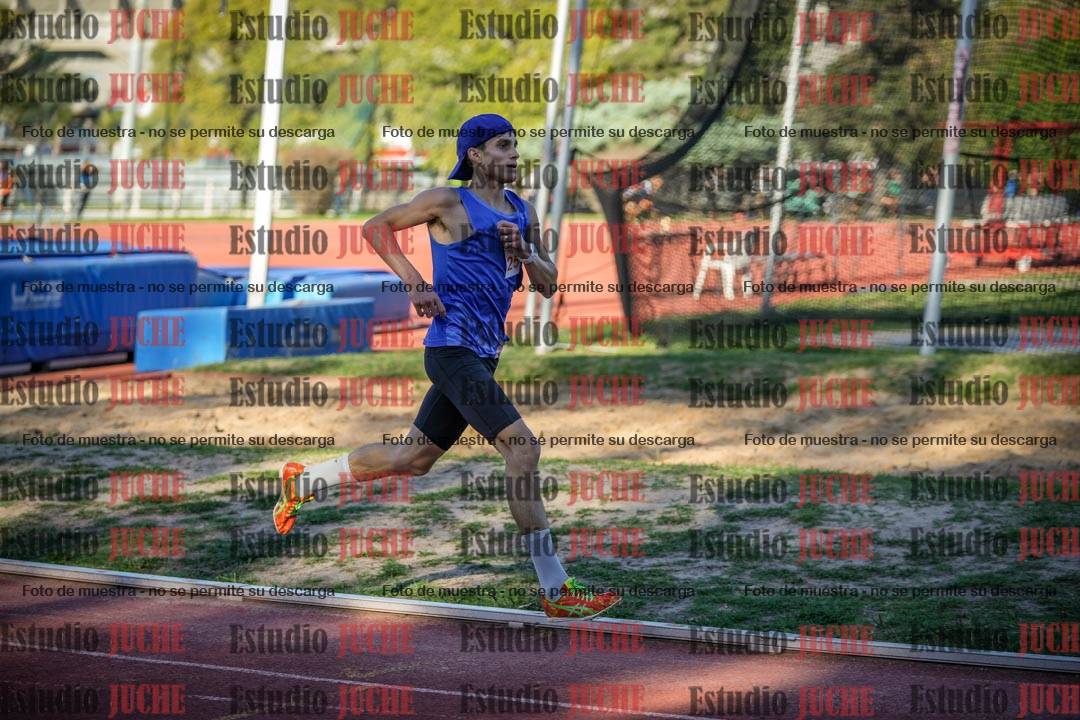 Fotos de los 3000 m llanos de varones
