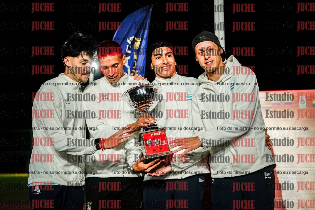 Fotos de algunos extras y podios del día 3