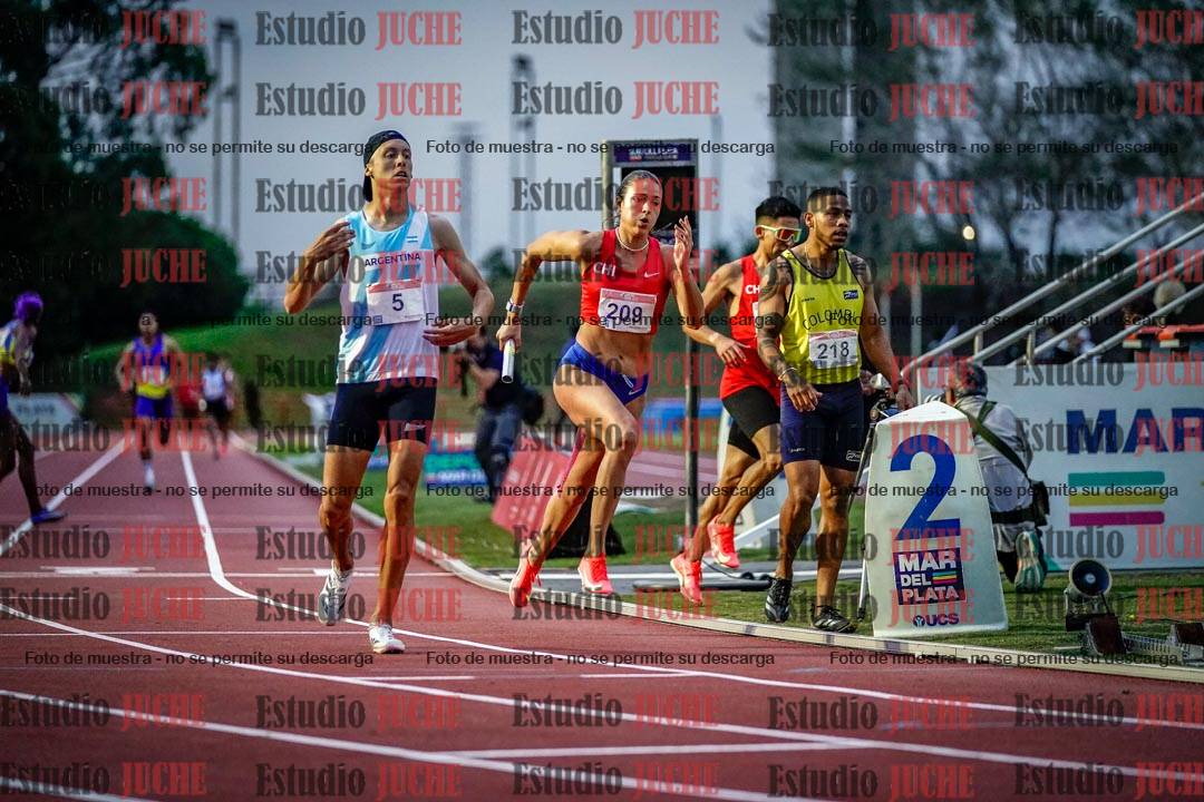 Fotos de los relevos 4x400 m mixtos
