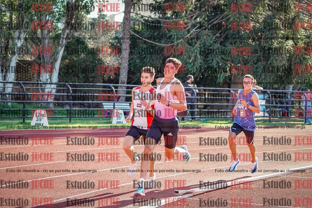 Fotos de los 3000 m llanos de varones
