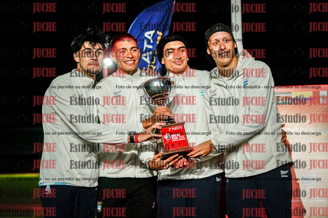 Fotos de algunos extras y podios del día 3