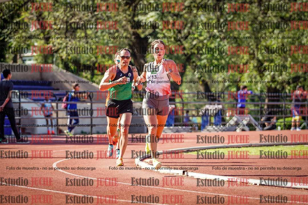 Fotos de los 5000 m llanos de mujeres y varones