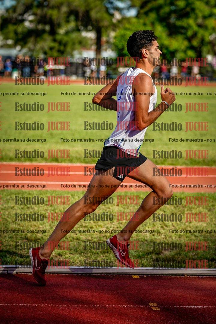 Fotos de los 3000 m llanos de varones