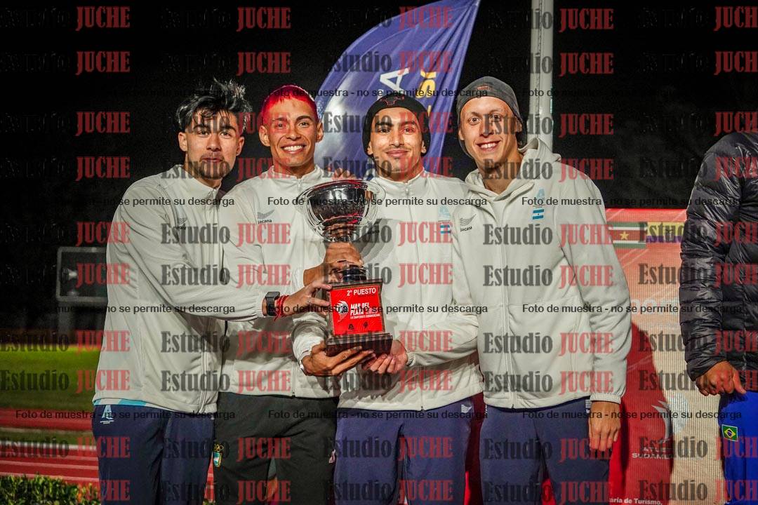 Fotos de algunos extras y podios del día 3