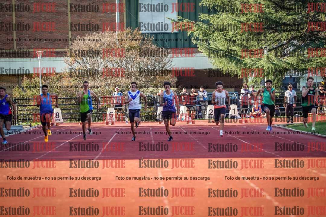 Fotos de los 100 m llanos de varones - FINAL