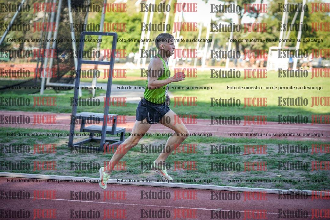 Fotos de los 3000 m llanos de varones