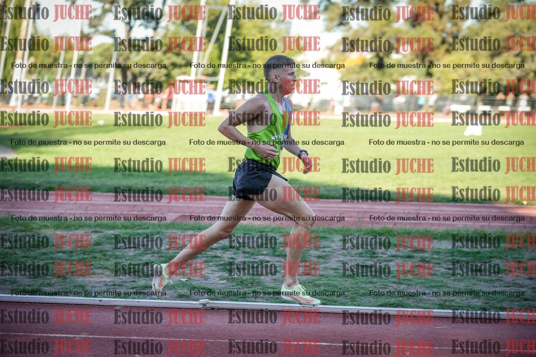 Fotos de los 3000 m llanos de varones