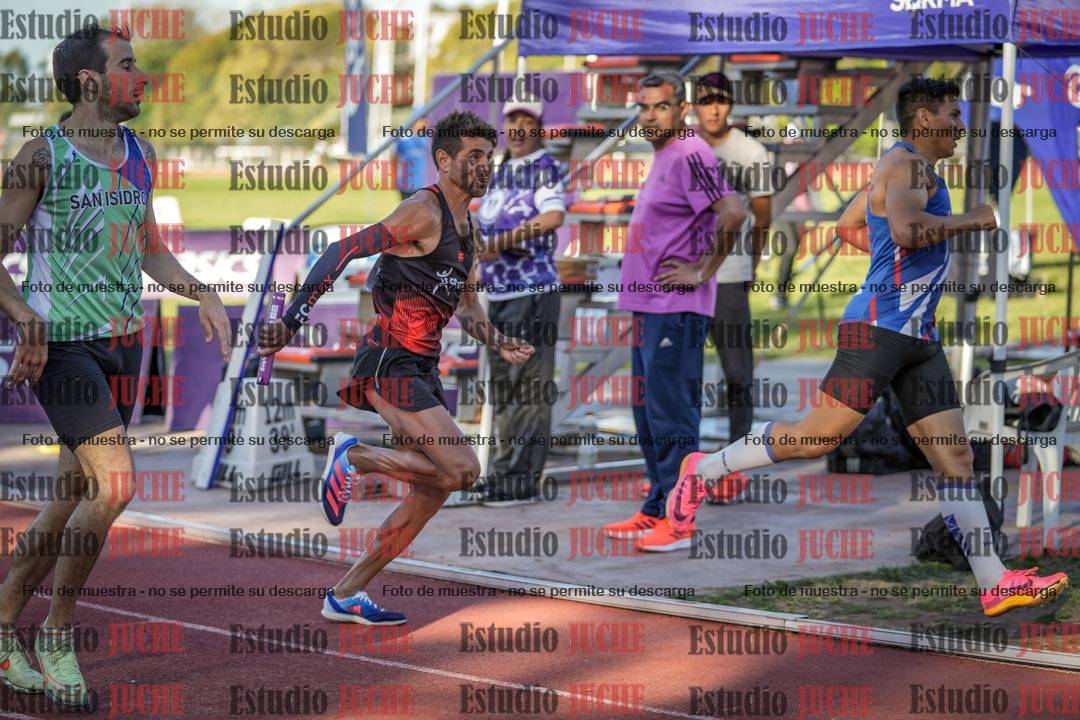 Fotos de las Postas 4x400 m de varones