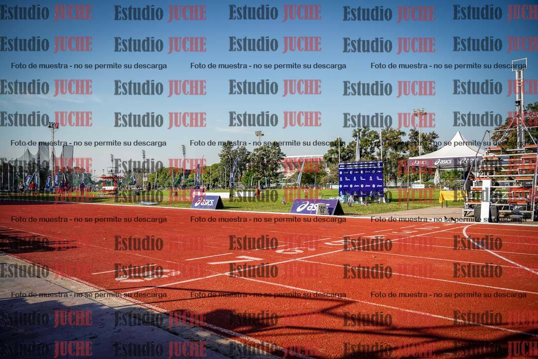 Fotos de los 400 m con vallas de varones