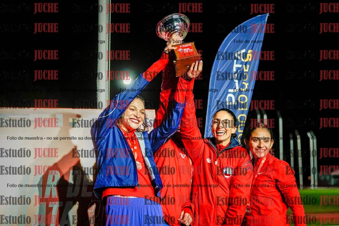 Fotos de algunos extras y podios del día 3