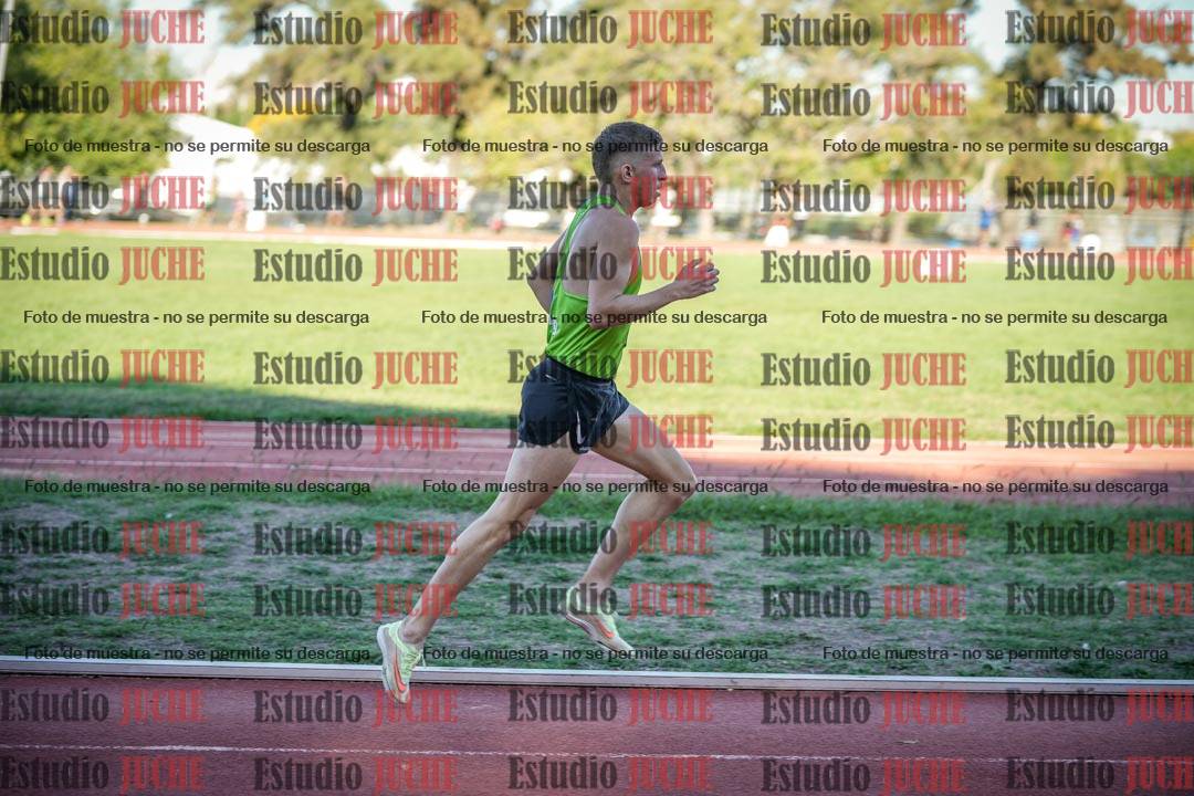 Fotos de los 3000 m llanos de varones