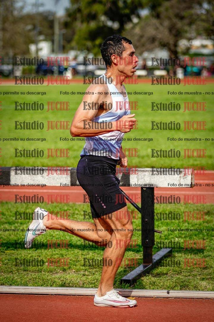 Fotos de los 3000 m llanos de varones