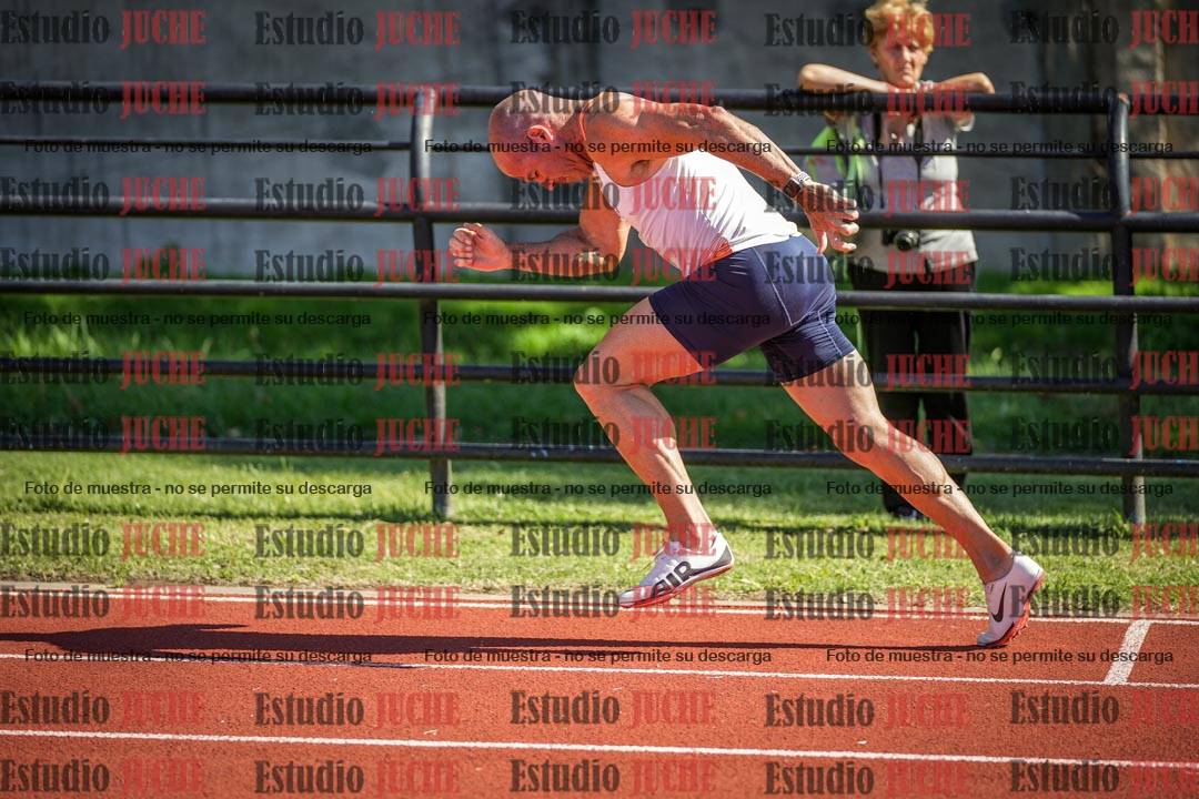 Fotos de los 400 m llanos de varones