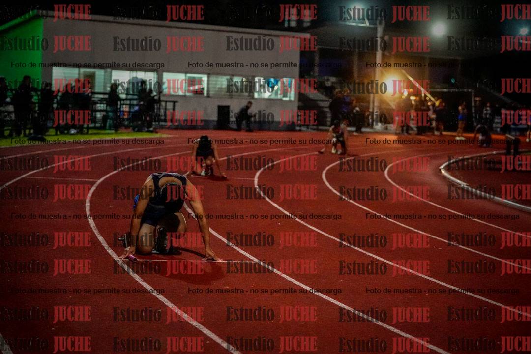 Fotos de las postas 4x400 m mixtas