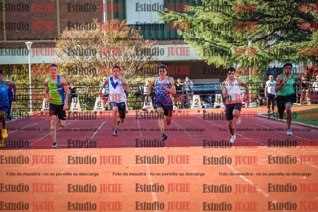 Fotos de los 100 m llanos de varones - FINAL