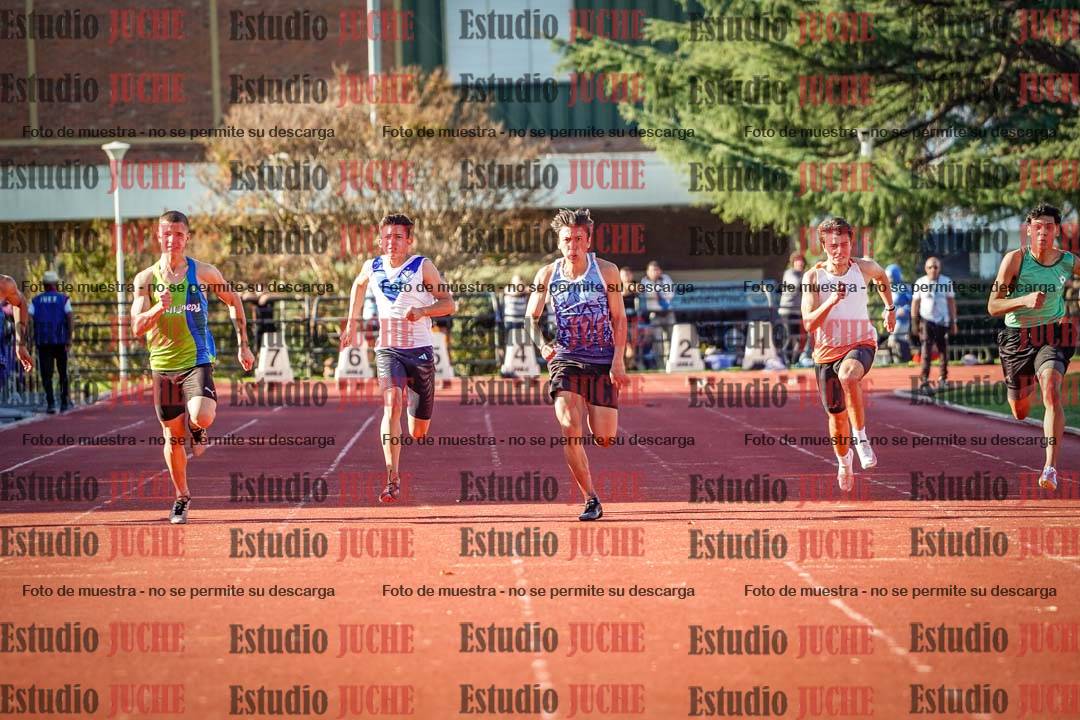 Fotos de los 100 m llanos de varones - FINAL