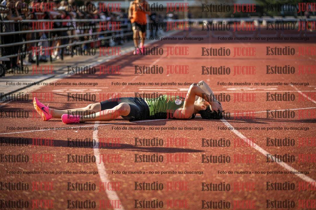 Fotos de los 400 m con vallas de varones