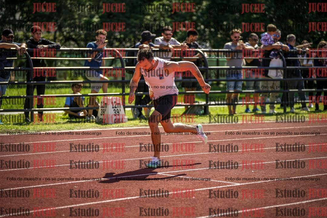 Fotos de los 400 m llanos de varones