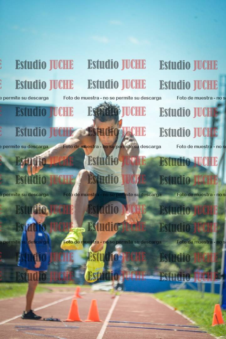 Fotos del salto triple de varones