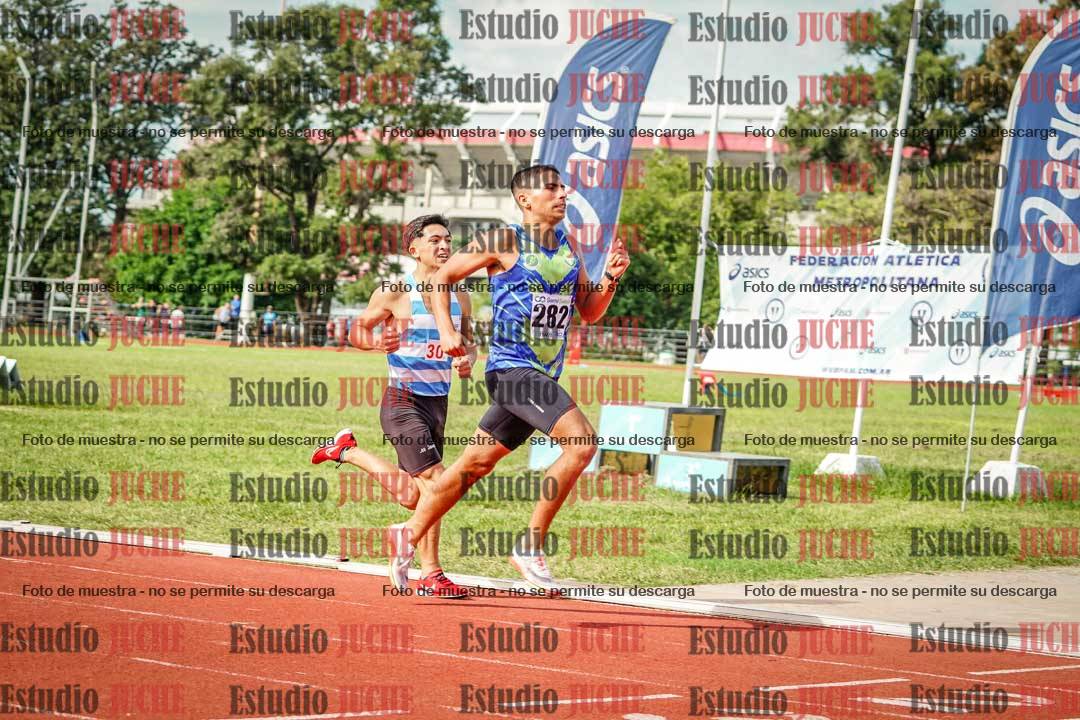Fotos de los 800 m llanos de varones