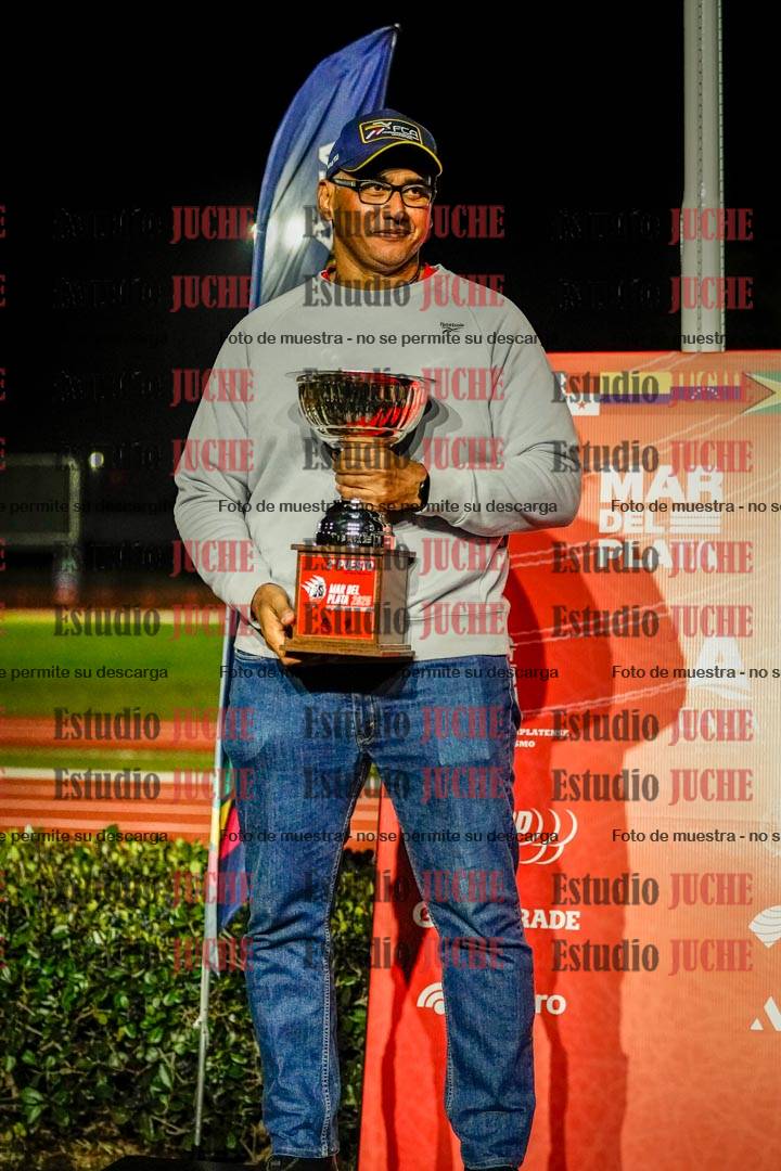 Fotos de algunos extras y podios del día 3