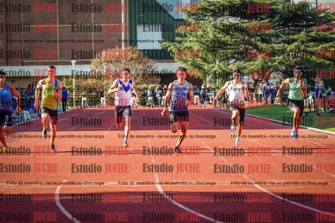 Fotos de los 100 m llanos de varones - FINAL