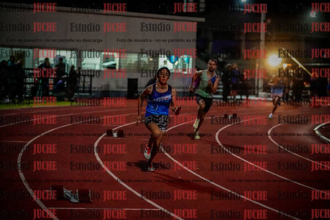 Fotos de las postas 4x400 m mixtas