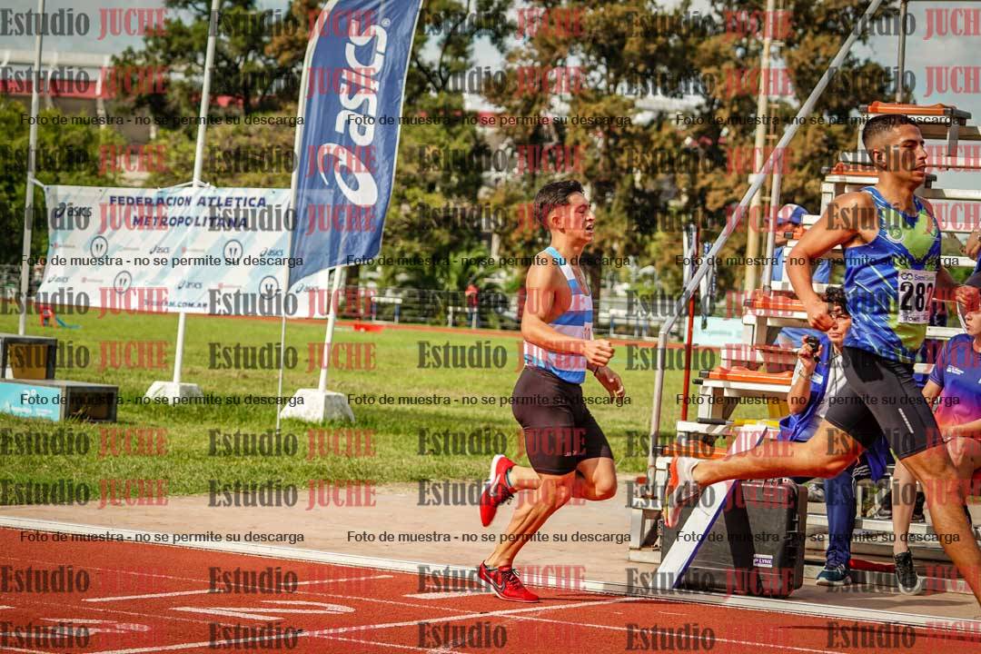 Fotos de los 800 m llanos de varones